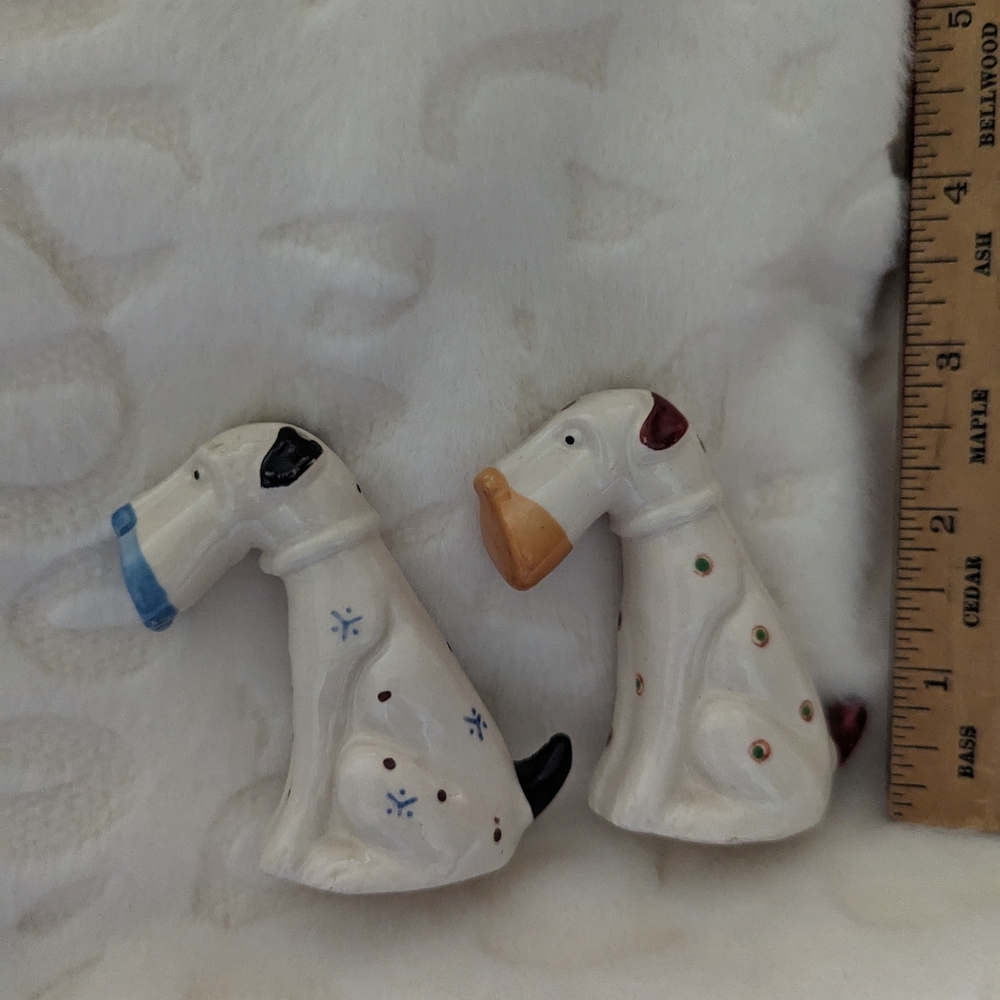 Vintage salt and pepper dogs